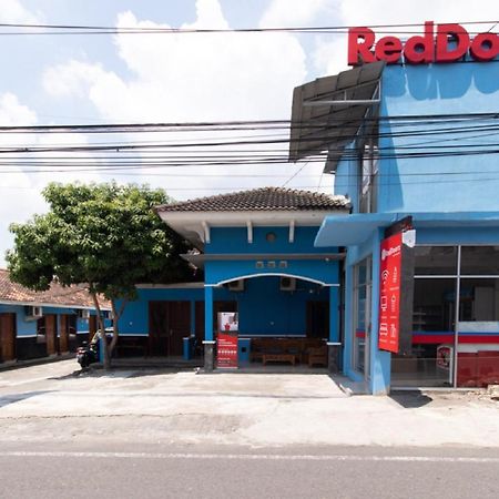 Reddoorz @ Raya Janti Yogyakarta Hotel Baturetno Exterior photo