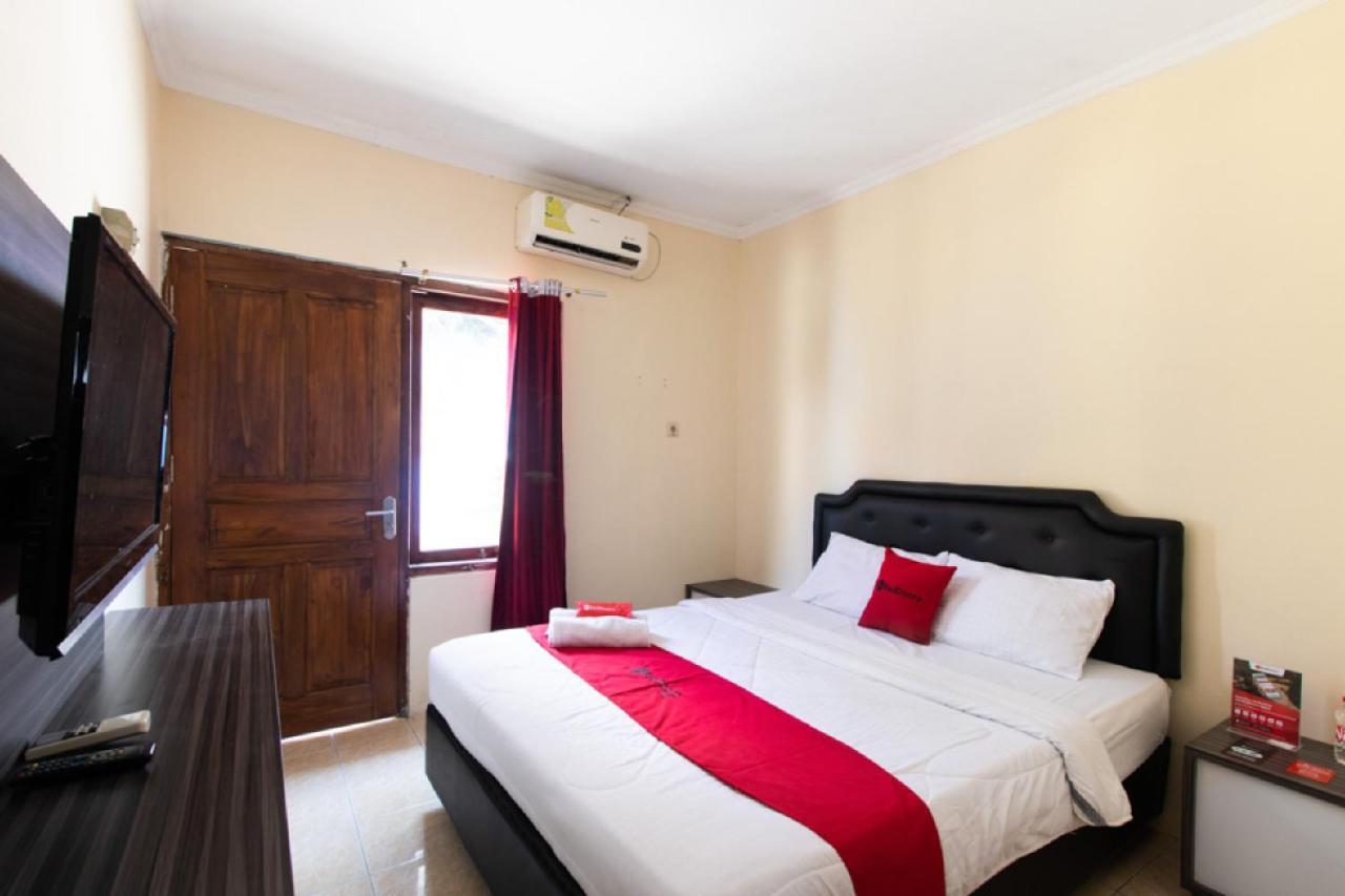Reddoorz @ Raya Janti Yogyakarta Hotel Baturetno Exterior photo